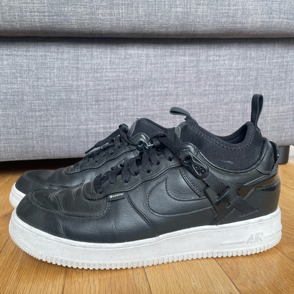 Nike Black and White Sneakers with Sleek Design